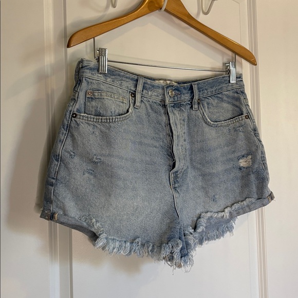 Free People We The Free Jean Shorts Button Fly High Rise Frayed Size 30 - Picture 5 of 8